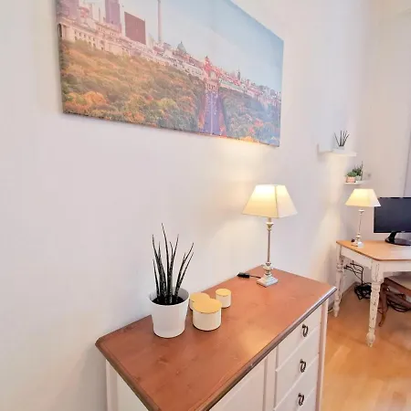 Ding-Tom Sofia Wonderful Aparts Privatunterkunft Sofia